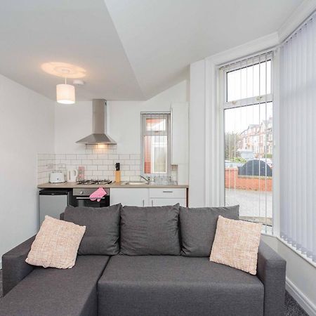Cherry Property - Hornby Road Blackpool Dış mekan fotoğraf